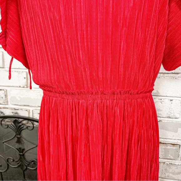 Express Vibrant Red A-Line Crinkle Material Laced Shoulders Retro Midi Dress M - Picture 3 of 9